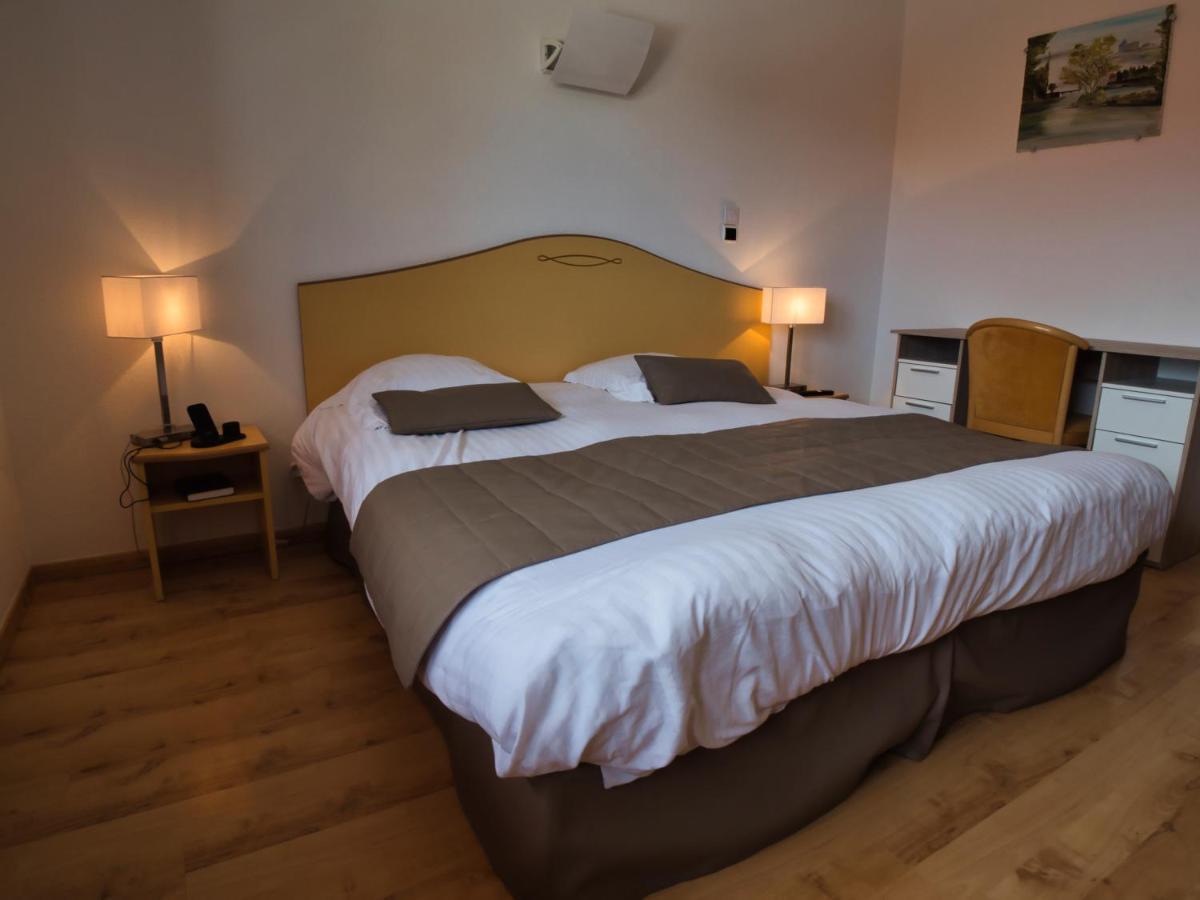 Le Champ Des Lys Hotel Amancey ภายนอก รูปภาพ