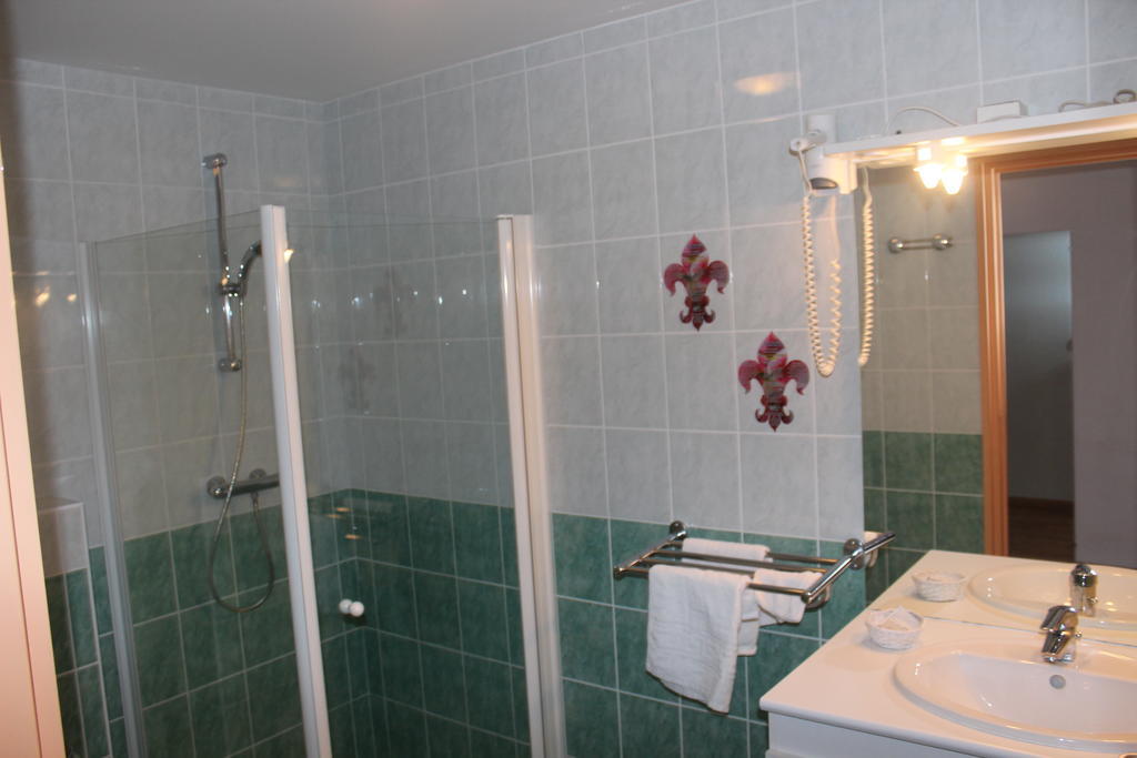 Le Champ Des Lys Hotel Amancey ห้อง รูปภาพ
