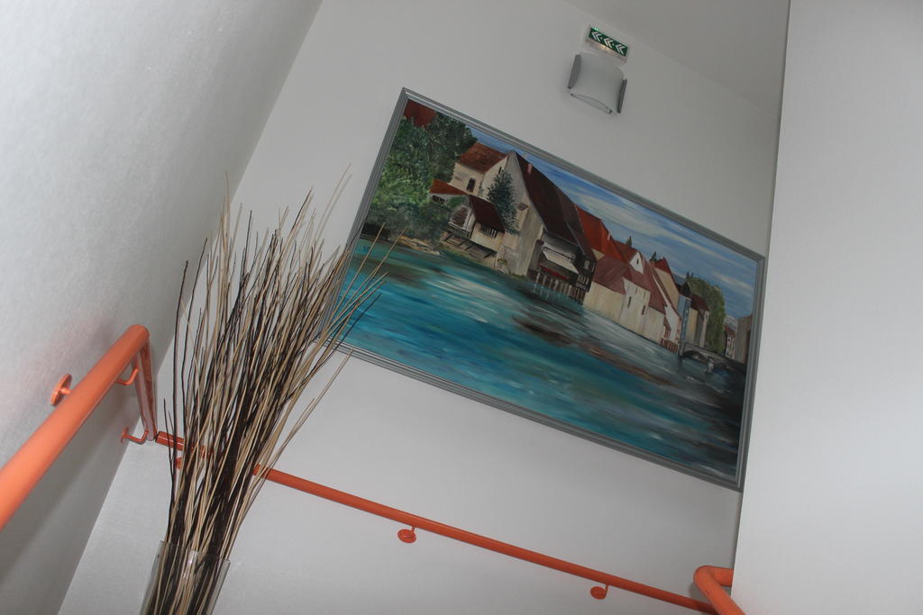 Le Champ Des Lys Hotel Amancey ภายนอก รูปภาพ