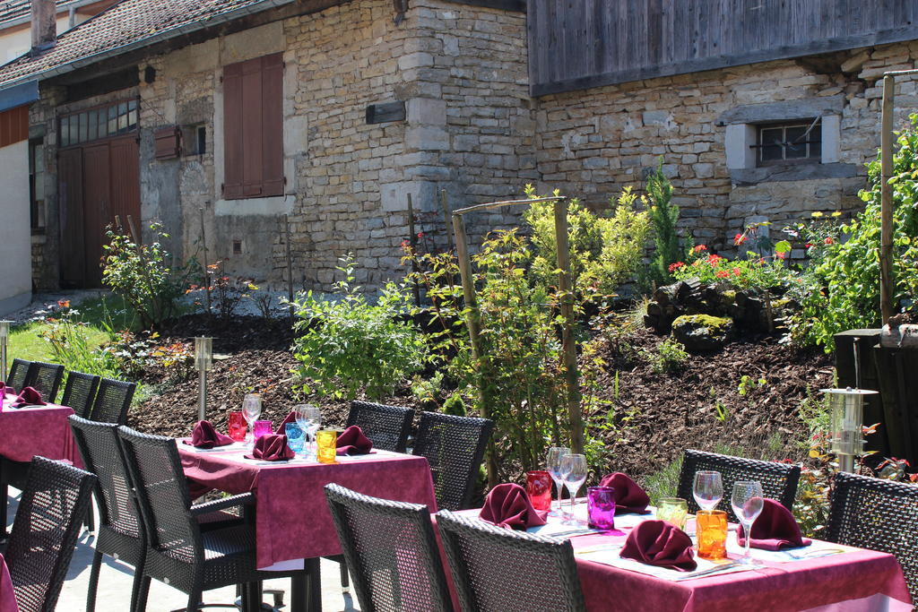 Le Champ Des Lys Hotel Amancey ภายนอก รูปภาพ