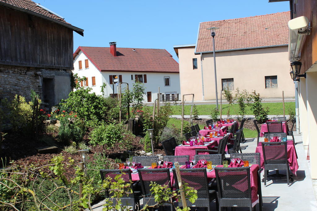 Le Champ Des Lys Hotel Amancey ภายนอก รูปภาพ