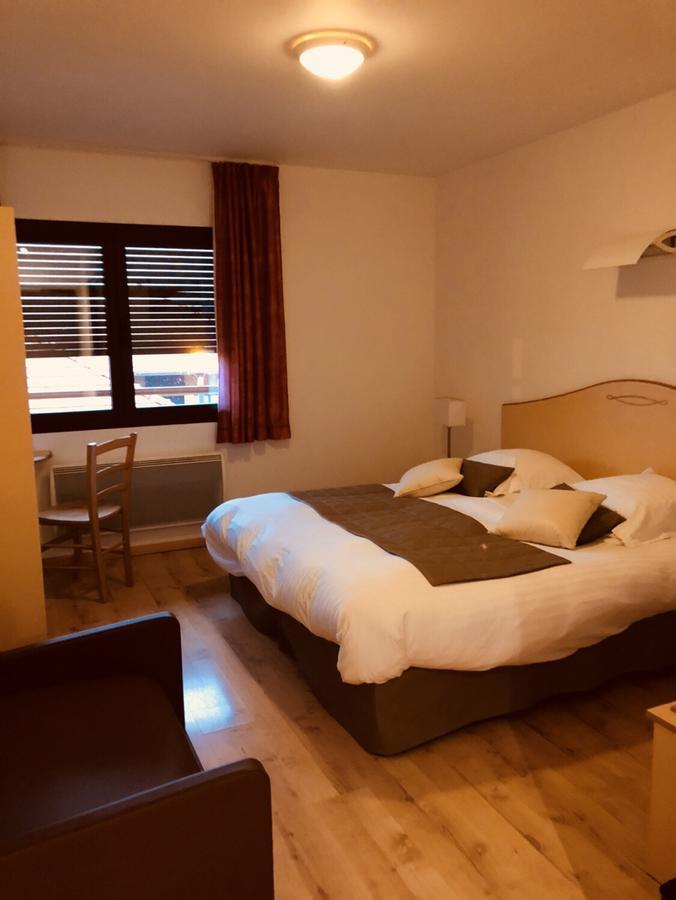 Le Champ Des Lys Hotel Amancey ภายนอก รูปภาพ
